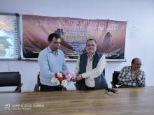 Prof A K Shukla honouring Dr Dhirendra Singh